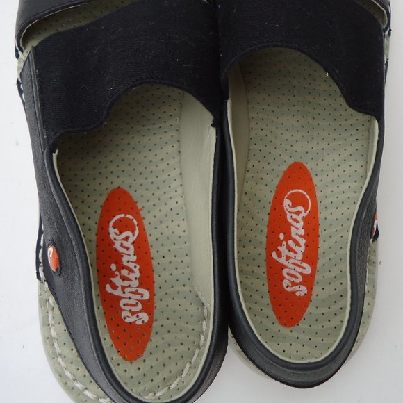 SIZE 8. Softinos leather sling back sandals . - Picture 8 of 16